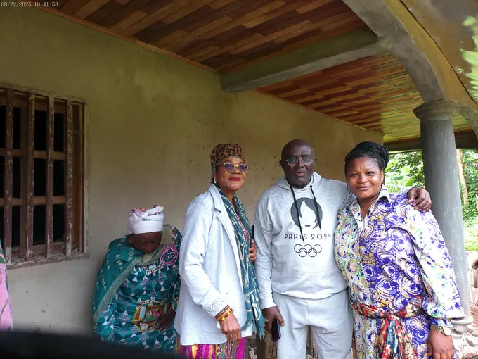 Visite du site des cérémonies funéraires FEÛCHUÉ à KOTOU — photo 6